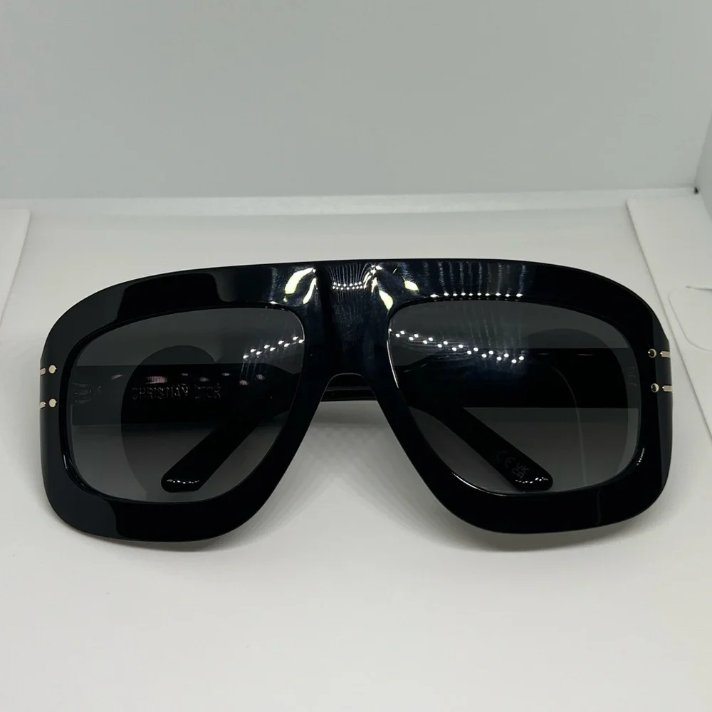 Dior DiorSignature M1U‎ 58MM Mask Sunglasses Black